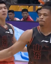 体育客户端下载-CBA山东男篮逆转江苏，新外援首秀8分，珀赛尔37分陈林坚立功